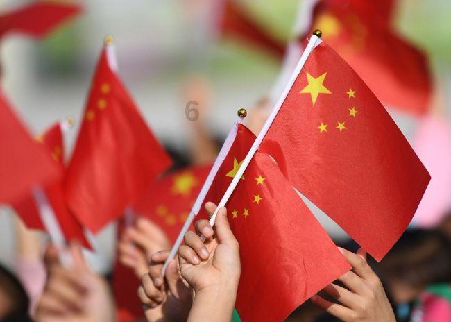 嫁入豪门的名模伍志恒，因丈夫一句话变了个人，如今生活凄凉唏嘘