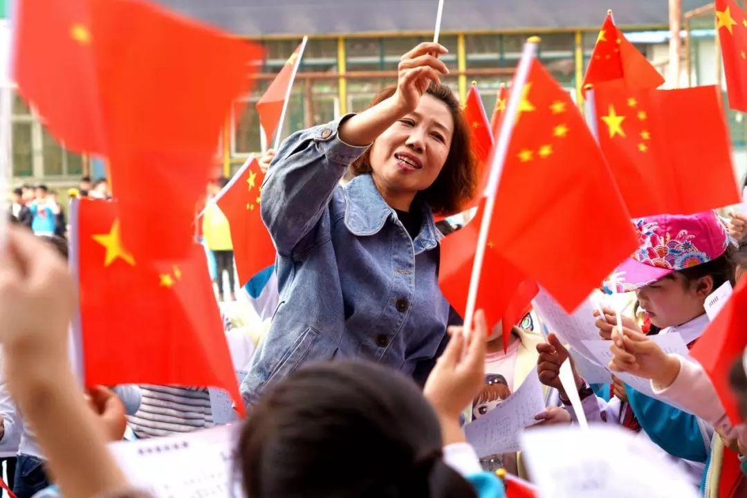 小猫钓鱼游戏龙王版有船